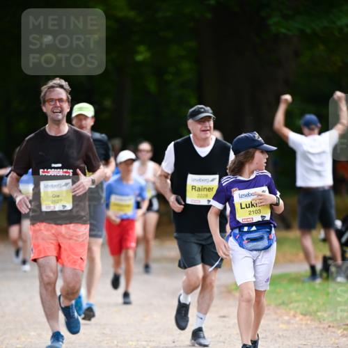 31.08.2025 - 21. Blankeneser Heldenlauf Dr. Thomas Lammeyer http://msf.ph/oto/8632080 31.08.2025 10:19:38 Laufen 2627, 2228, 2103 meine-sportfotos.de