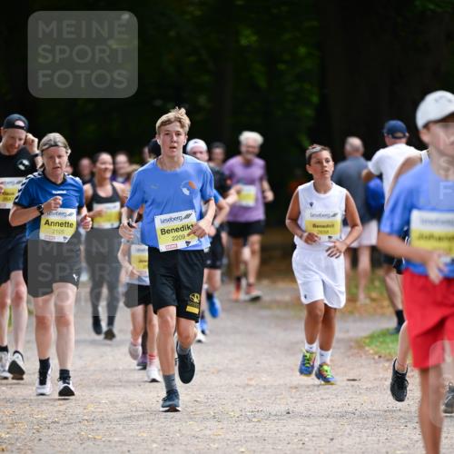 31.08.2025 - 21. Blankeneser Heldenlauf Dr. Thomas Lammeyer http://msf.ph/oto/8632110 31.08.2025 10:19:44 Laufen 2105, 2209, 2658 meine-sportfotos.de
