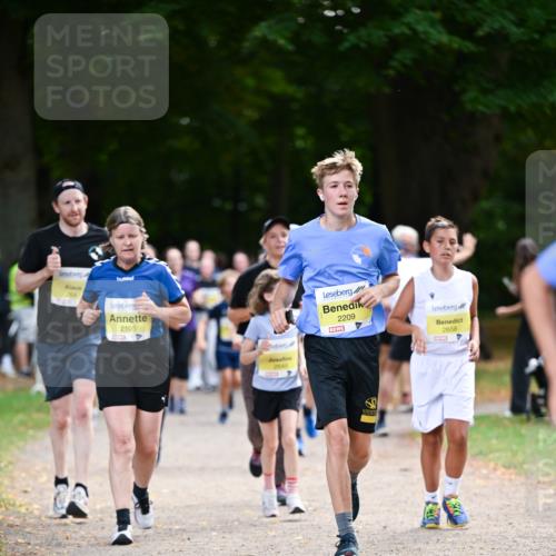 31.08.2025 - 21. Blankeneser Heldenlauf Dr. Thomas Lammeyer http://msf.ph/oto/8632118 31.08.2025 10:19:47 Laufen 4, 2647, 2105, 2649, 2209, 2658 meine-sportfotos.de