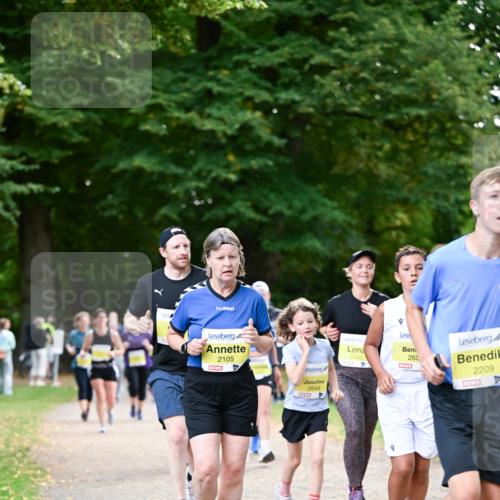 31.08.2025 - 21. Blankeneser Heldenlauf Dr. Thomas Lammeyer http://msf.ph/oto/8632133 31.08.2025 10:19:50 Laufen 2105, 2182, 265, 2649, 2209 meine-sportfotos.de