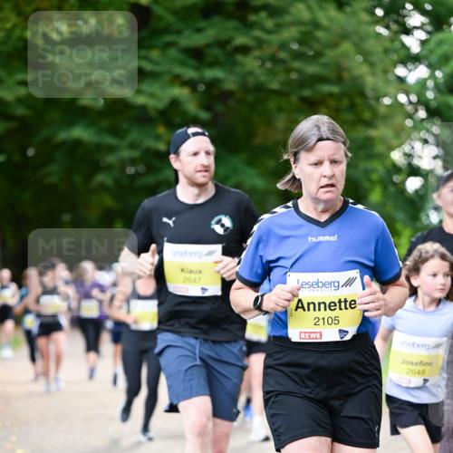 31.08.2025 - 21. Blankeneser Heldenlauf Dr. Thomas Lammeyer http://msf.ph/oto/8632142 31.08.2025 10:19:52 Laufen 2647, 2105, 2649 meine-sportfotos.de