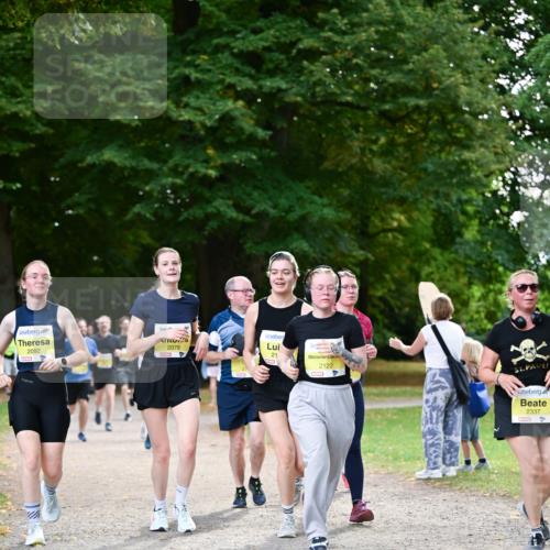 31.08.2025 - 21. Blankeneser Heldenlauf Dr. Thomas Lammeyer http://msf.ph/oto/8632180 31.08.2025 10:20:00 Laufen 2092, 2079, 21, 2122, 2337 meine-sportfotos.de