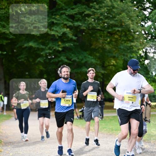 31.08.2025 - 21. Blankeneser Heldenlauf Dr. Thomas Lammeyer http://msf.ph/oto/8632213 31.08.2025 10:20:06 Laufen 2405, 2664 meine-sportfotos.de