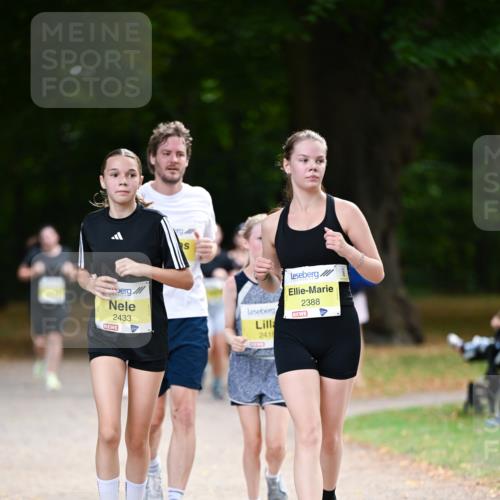 31.08.2025 - 21. Blankeneser Heldenlauf Dr. Thomas Lammeyer http://msf.ph/oto/8632426 31.08.2025 10:20:57 Laufen 2433, 2418, 2388 meine-sportfotos.de