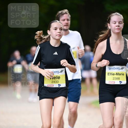 31.08.2025 - 21. Blankeneser Heldenlauf Dr. Thomas Lammeyer http://msf.ph/oto/8632439 31.08.2025 10:20:59 Laufen 2433, 2388 meine-sportfotos.de
