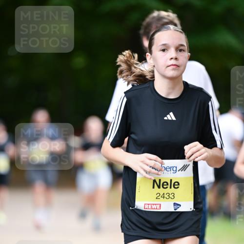 31.08.2025 - 21. Blankeneser Heldenlauf Dr. Thomas Lammeyer http://msf.ph/oto/8632449 31.08.2025 10:21:01 Laufen 2433 meine-sportfotos.de