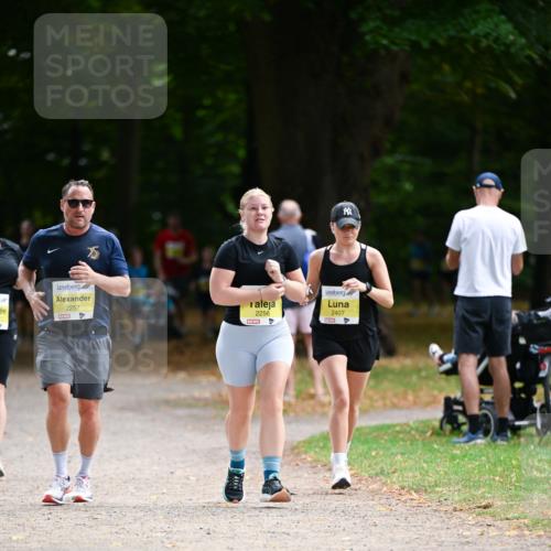 31.08.2025 - 21. Blankeneser Heldenlauf Dr. Thomas Lammeyer http://msf.ph/oto/8632454 31.08.2025 10:21:03 Laufen 2257, 2256, 2407 meine-sportfotos.de