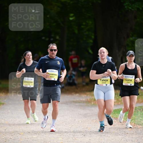 31.08.2025 - 21. Blankeneser Heldenlauf Dr. Thomas Lammeyer http://msf.ph/oto/8632458 31.08.2025 10:21:03 Laufen 2257, 2530, 2256, 2407 meine-sportfotos.de