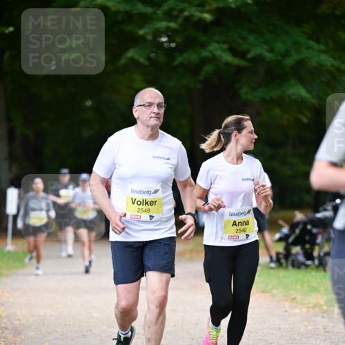 31.08.2025 - 21. Blankeneser Heldenlauf Dr. Thomas Lammeyer http://msf.ph/oto/8632705 31.08.2025 10:22:11 Laufen 2548, 2549 meine-sportfotos.de