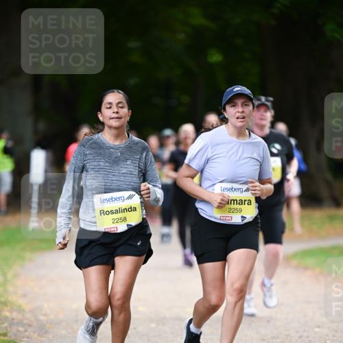 31.08.2025 - 21. Blankeneser Heldenlauf Dr. Thomas Lammeyer http://msf.ph/oto/8632730 31.08.2025 10:22:19 Laufen 2258, 2259 meine-sportfotos.de