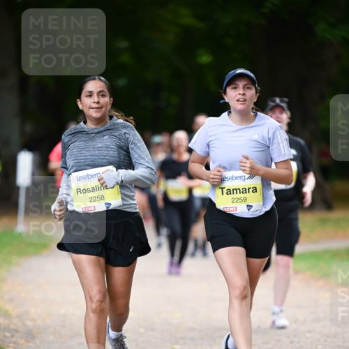 31.08.2025 - 21. Blankeneser Heldenlauf Dr. Thomas Lammeyer http://msf.ph/oto/8632732 31.08.2025 10:22:19 Laufen 2258, 2259 meine-sportfotos.de