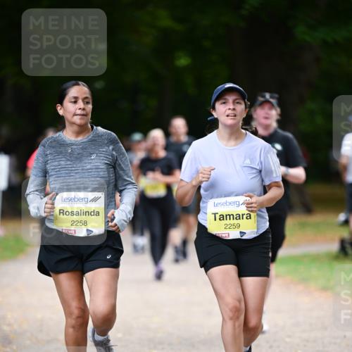 31.08.2025 - 21. Blankeneser Heldenlauf Dr. Thomas Lammeyer http://msf.ph/oto/8632733 31.08.2025 10:22:19 Laufen 2258, 2259 meine-sportfotos.de