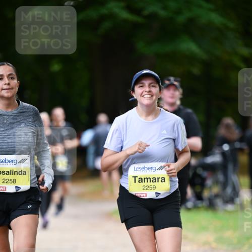 31.08.2025 - 21. Blankeneser Heldenlauf Dr. Thomas Lammeyer http://msf.ph/oto/8632739 31.08.2025 10:22:20 Laufen 2258, 2259 meine-sportfotos.de