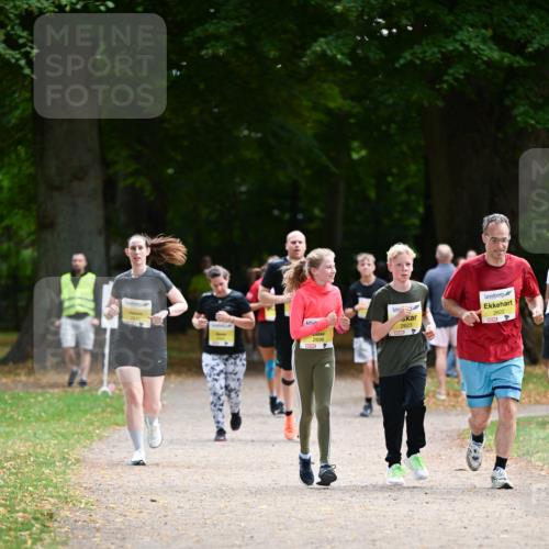 31.08.2025 - 21. Blankeneser Heldenlauf Dr. Thomas Lammeyer http://msf.ph/oto/8633009 31.08.2025 10:23:16 Laufen 2645, 2696, 2623, 2622 meine-sportfotos.de