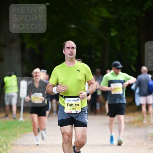 31.08.2025 - 21. Blankeneser Heldenlauf Dr. Thomas Lammeyer http://msf.ph/oto/8633064 31.08.2025 10:23:32 Laufen 2458 meine-sportfotos.de