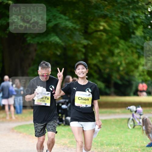 31.08.2025 - 21. Blankeneser Heldenlauf Dr. Thomas Lammeyer http://msf.ph/oto/8633168 31.08.2025 10:24:00 Laufen 2586, 2585 meine-sportfotos.de