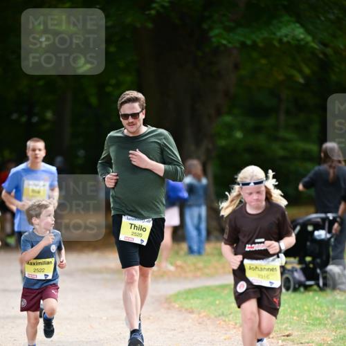 31.08.2025 - 21. Blankeneser Heldenlauf Dr. Thomas Lammeyer http://msf.ph/oto/8633272 31.08.2025 10:24:25 Laufen 2522, 2520, 2316 meine-sportfotos.de