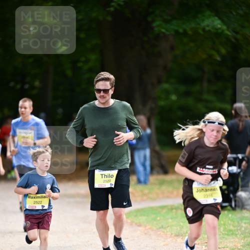 31.08.2025 - 21. Blankeneser Heldenlauf Dr. Thomas Lammeyer http://msf.ph/oto/8633274 31.08.2025 10:24:25 Laufen 2522, 2520, 2316 meine-sportfotos.de