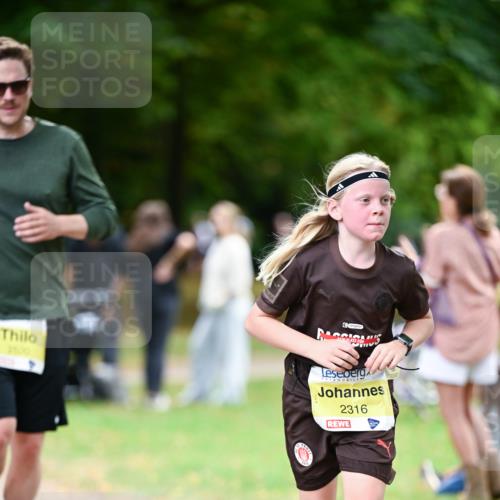 31.08.2025 - 21. Blankeneser Heldenlauf Dr. Thomas Lammeyer http://msf.ph/oto/8633285 31.08.2025 10:24:27 Laufen 2316 meine-sportfotos.de