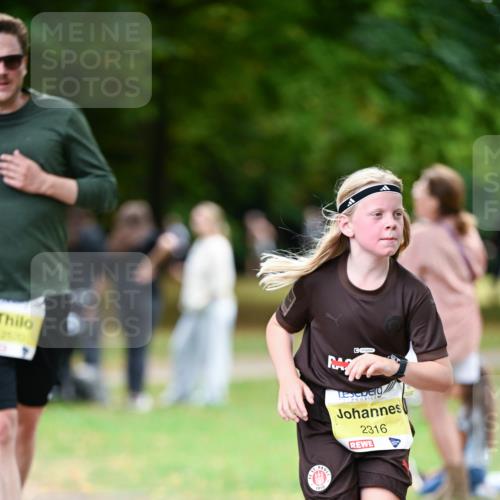 31.08.2025 - 21. Blankeneser Heldenlauf Dr. Thomas Lammeyer http://msf.ph/oto/8633286 31.08.2025 10:24:28 Laufen 2316, 1910 meine-sportfotos.de