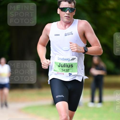 31.08.2025 - 21. Blankeneser Heldenlauf Dr. Thomas Lammeyer http://msf.ph/oto/8634010 31.08.2025 10:27:58 Laufen 3432 meine-sportfotos.de