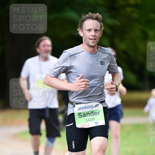 31.08.2025 - 21. Blankeneser Heldenlauf Dr. Thomas Lammeyer http://msf.ph/oto/8634032 31.08.2025 10:28:06 Laufen 3409 meine-sportfotos.de
