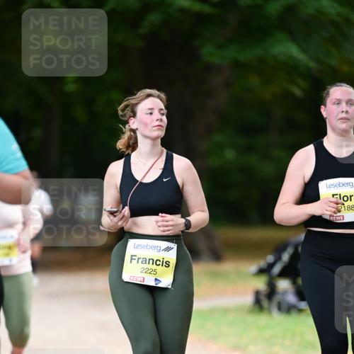 31.08.2025 - 21. Blankeneser Heldenlauf Dr. Thomas Lammeyer http://msf.ph/oto/8634299 31.08.2025 10:30:10 Laufen 2225, 2188 meine-sportfotos.de