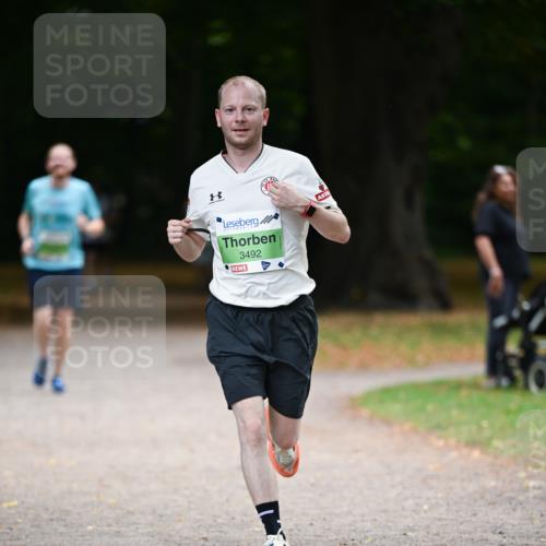31.08.2025 - 21. Blankeneser Heldenlauf Dr. Thomas Lammeyer http://msf.ph/oto/8635252 31.08.2025 10:37:58 Laufen 3492 meine-sportfotos.de