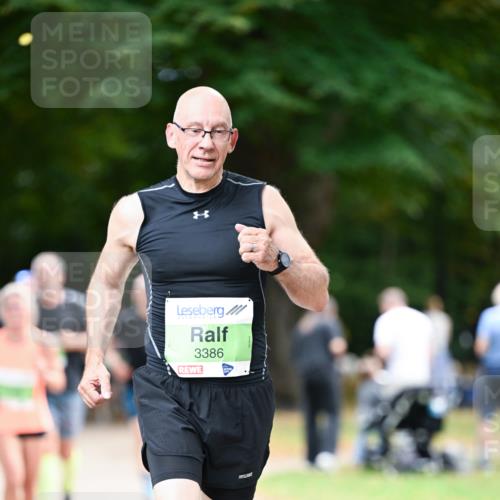 31.08.2025 - 21. Blankeneser Heldenlauf Dr. Thomas Lammeyer http://msf.ph/oto/8637678 31.08.2025 10:49:13 Laufen 3386 meine-sportfotos.de