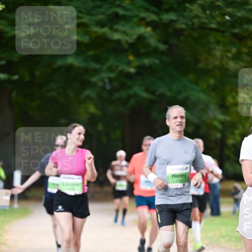 31.08.2025 - 21. Blankeneser Heldenlauf Dr. Thomas Lammeyer http://msf.ph/oto/8639701 31.08.2025 10:57:53 Laufen 3187 meine-sportfotos.de