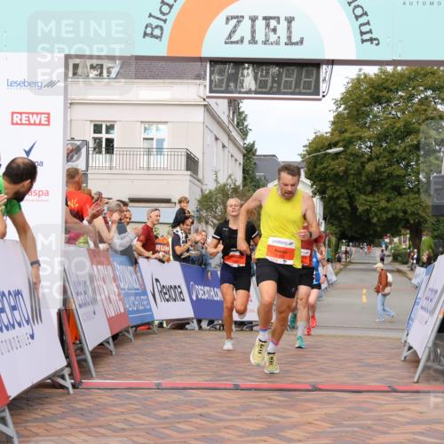 31.08.2025 - 21. Blankeneser Heldenlauf Strokosch-Dieckow http://msf.ph/oto/8640934 31.08.2025 09:40:07 Ziel 1048, 1152, 1158, 1083, 1008, 1093 meine-sportfotos.de
