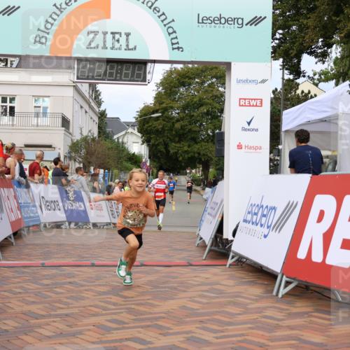 31.08.2025 - 21. Blankeneser Heldenlauf Strokosch-Dieckow http://msf.ph/oto/8641840 31.08.2025 09:39:06 Ziel 1049, 1001 meine-sportfotos.de