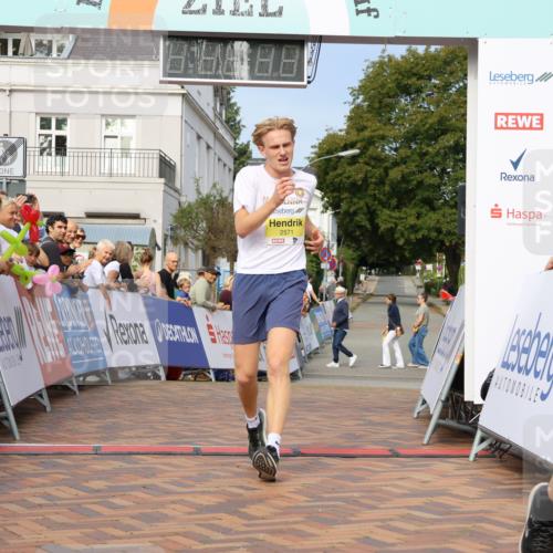 31.08.2025 - 21. Blankeneser Heldenlauf Strokosch-Dieckow http://msf.ph/oto/8642821 31.08.2025 10:13:14 Ziel 2571, 2663 meine-sportfotos.de