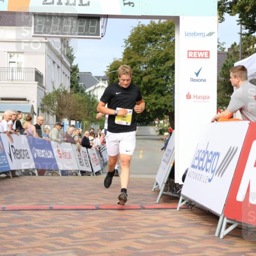 31.08.2025 - 21. Blankeneser Heldenlauf Strokosch-Dieckow http://msf.ph/oto/8642928 31.08.2025 10:13:13 Ziel 2571, 2663 meine-sportfotos.de