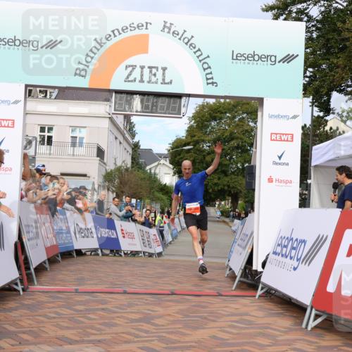 31.08.2025 - 21. Blankeneser Heldenlauf Strokosch-Dieckow http://msf.ph/oto/8642957 31.08.2025 09:31:18 Ziel 1090 meine-sportfotos.de