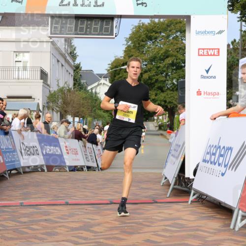 31.08.2025 - 21. Blankeneser Heldenlauf Strokosch-Dieckow http://msf.ph/oto/8643033 31.08.2025 10:13:01 Ziel 2239 meine-sportfotos.de
