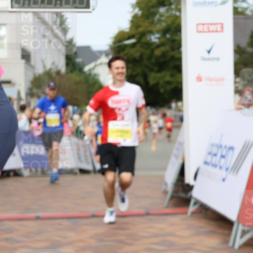 31.08.2025 - 21. Blankeneser Heldenlauf Strokosch-Dieckow http://msf.ph/oto/8643252 31.08.2025 10:24:56 Ziel 2151, 2049, 2733, 2398, 2428, 2384, 2496 meine-sportfotos.de