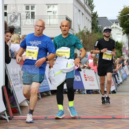 31.08.2025 - 21. Blankeneser Heldenlauf Strokosch-Dieckow http://msf.ph/oto/8643529 31.08.2025 10:24:40 Ziel 2317, 2698, 2716, 2662, 2370, 2291 meine-sportfotos.de