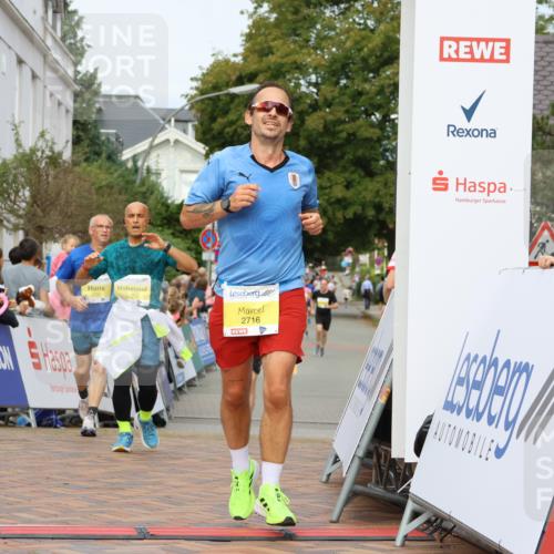 31.08.2025 - 21. Blankeneser Heldenlauf Strokosch-Dieckow http://msf.ph/oto/8643611 31.08.2025 10:24:36 Ziel 2317, 2698, 2325, 2587, 2716, 2662, 2370, 2291 meine-sportfotos.de