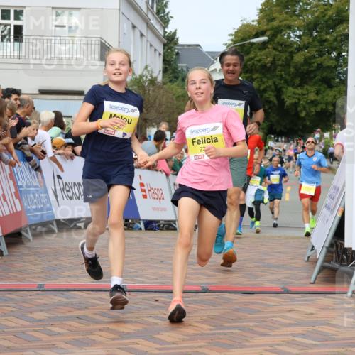 31.08.2025 - 21. Blankeneser Heldenlauf Strokosch-Dieckow http://msf.ph/oto/8643669 31.08.2025 10:24:31 Ziel 2698, 2386, 2325, 2587, 2523, 2662 meine-sportfotos.de