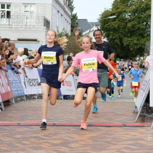 31.08.2025 - 21. Blankeneser Heldenlauf Strokosch-Dieckow http://msf.ph/oto/8643707 31.08.2025 10:24:31 Ziel 2698, 2386, 2325, 2587, 2523, 2662 meine-sportfotos.de