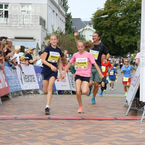 31.08.2025 - 21. Blankeneser Heldenlauf Strokosch-Dieckow http://msf.ph/oto/8643763 31.08.2025 10:24:31 Ziel 2698, 2386, 2325, 2587, 2523, 2662 meine-sportfotos.de