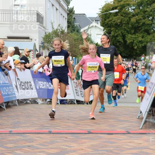 31.08.2025 - 21. Blankeneser Heldenlauf Strokosch-Dieckow http://msf.ph/oto/8643825 31.08.2025 10:24:30 Ziel 2698, 2386, 2325, 2587, 2523, 2662 meine-sportfotos.de