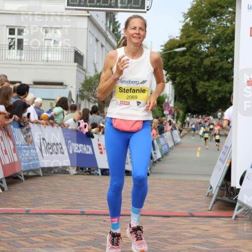 31.08.2025 - 21. Blankeneser Heldenlauf Strokosch-Dieckow http://msf.ph/oto/8644023 31.08.2025 10:24:16 Ziel 2665, 2365, 2069 meine-sportfotos.de