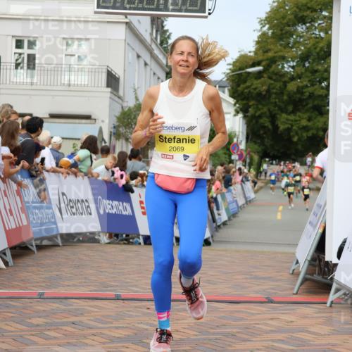 31.08.2025 - 21. Blankeneser Heldenlauf Strokosch-Dieckow http://msf.ph/oto/8644031 31.08.2025 10:24:15 Ziel 2665, 2365, 2743, 2069 meine-sportfotos.de