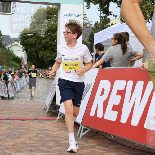 31.08.2025 - 21. Blankeneser Heldenlauf Strokosch-Dieckow http://msf.ph/oto/8644139 31.08.2025 10:24:09 Ziel 2665, 2365, 2743, 2605 meine-sportfotos.de