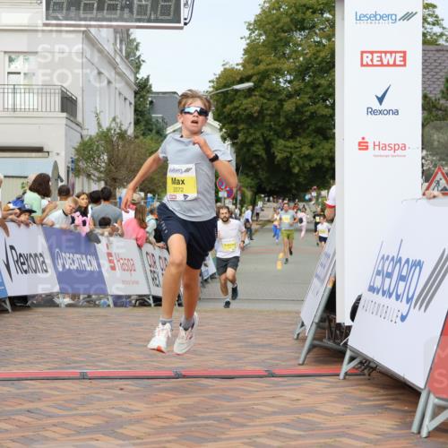 31.08.2025 - 21. Blankeneser Heldenlauf Strokosch-Dieckow http://msf.ph/oto/8644337 31.08.2025 10:23:57 Ziel 2185, 2373, 2232, 2072, 2605 meine-sportfotos.de