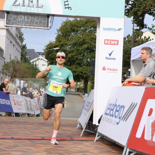 31.08.2025 - 21. Blankeneser Heldenlauf Strokosch-Dieckow http://msf.ph/oto/8644365 31.08.2025 10:10:11 Ziel 2374 meine-sportfotos.de