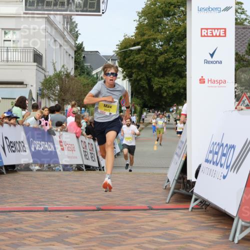 31.08.2025 - 21. Blankeneser Heldenlauf Strokosch-Dieckow http://msf.ph/oto/8644381 31.08.2025 10:23:57 Ziel 2185, 2373, 2232, 2072, 2605 meine-sportfotos.de