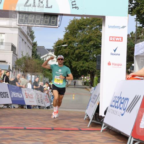 31.08.2025 - 21. Blankeneser Heldenlauf Strokosch-Dieckow http://msf.ph/oto/8644425 31.08.2025 10:10:10 Ziel 2374 meine-sportfotos.de